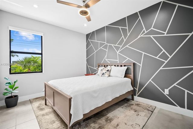 4392 NW 80 Ave, Doral, FL 33166