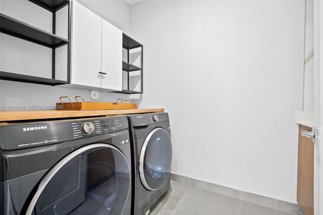 4392 NW 80 Ave, Doral, FL 33166