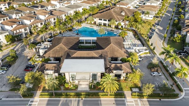 4392 NW 80 Ave, Doral, FL 33166