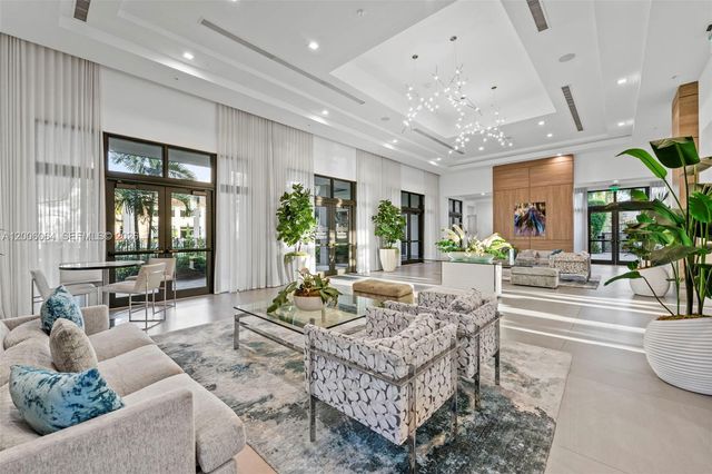 4392 NW 80 Ave, Doral, FL 33166