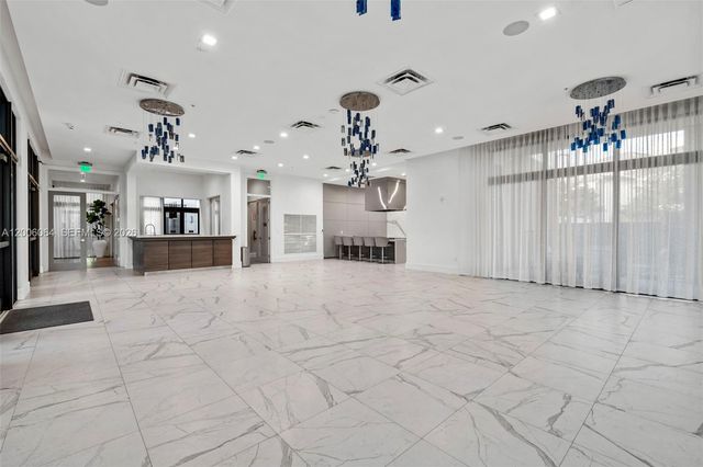 4392 NW 80 Ave, Doral, FL 33166