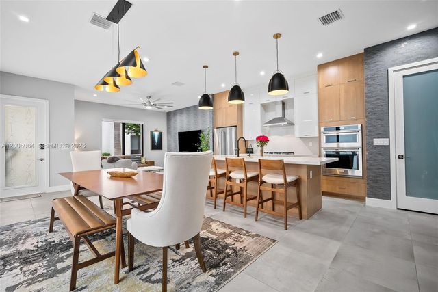 4392 NW 80 Ave, Doral, FL 33166