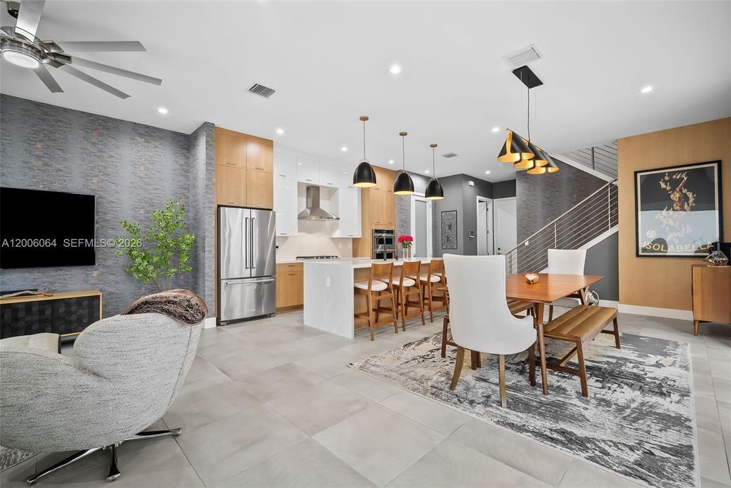 4392 NW 80 Ave, Doral, FL 33166