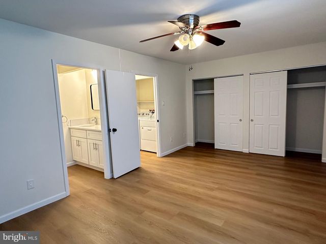 3 CENTENNIAL RD, Telford, PA 18969
