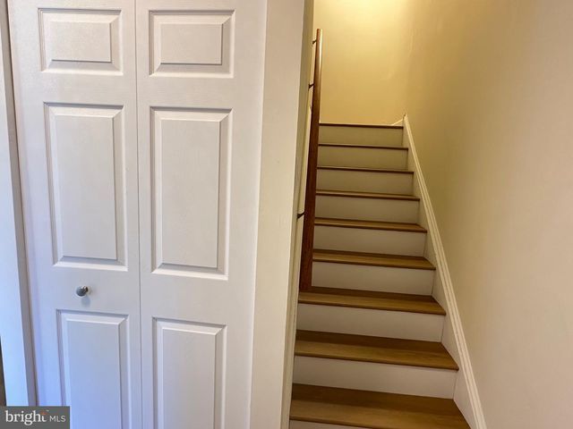 3 CENTENNIAL RD, Telford, PA 18969