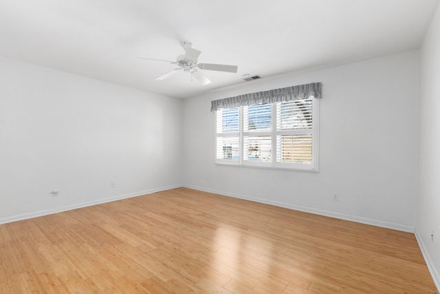 1513 Glen Eagles Drive, Schererville, IN 46375