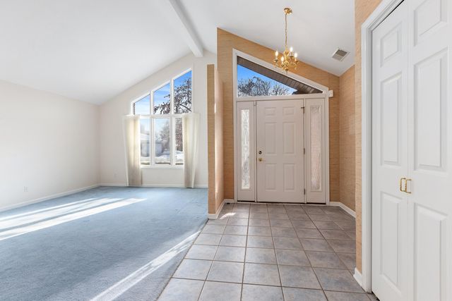 1513 Glen Eagles Drive, Schererville, IN 46375