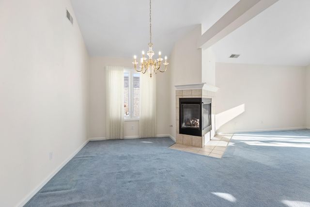 1513 Glen Eagles Drive, Schererville, IN 46375