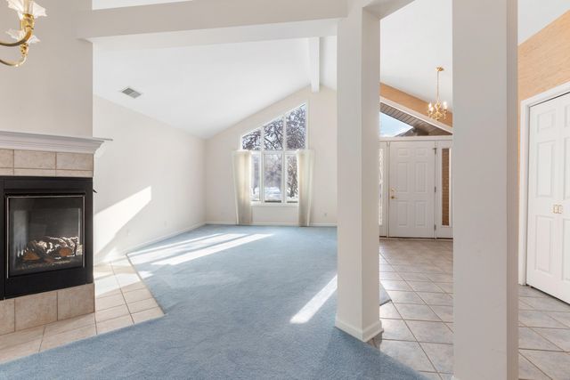 1513 Glen Eagles Drive, Schererville, IN 46375