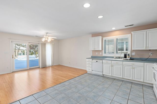 1513 Glen Eagles Drive, Schererville, IN 46375