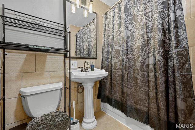 111 N Ravencrest Drive, Desloge, MO 63601