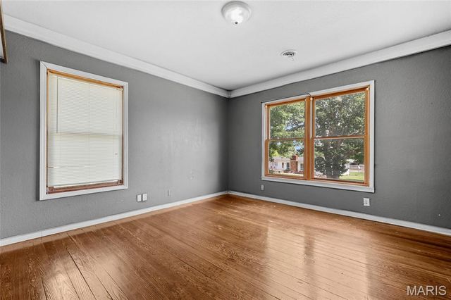 111 N Ravencrest Drive, Desloge, MO 63601
