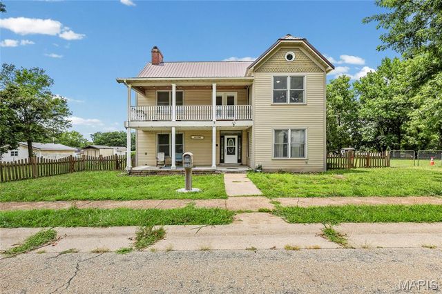 111 N Ravencrest Drive, Desloge, MO 63601