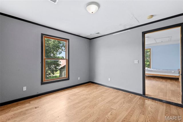 111 N Ravencrest Drive, Desloge, MO 63601