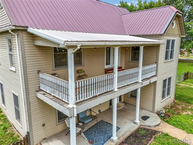 111 N Ravencrest Drive, Desloge, MO 63601