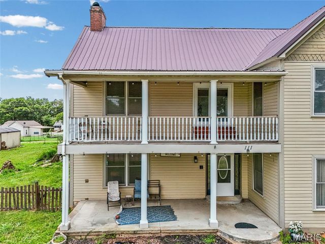 111 N Ravencrest Drive, Desloge, MO 63601