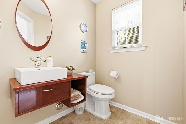 8 Rondell Lane, Old Bridge, NJ 08857