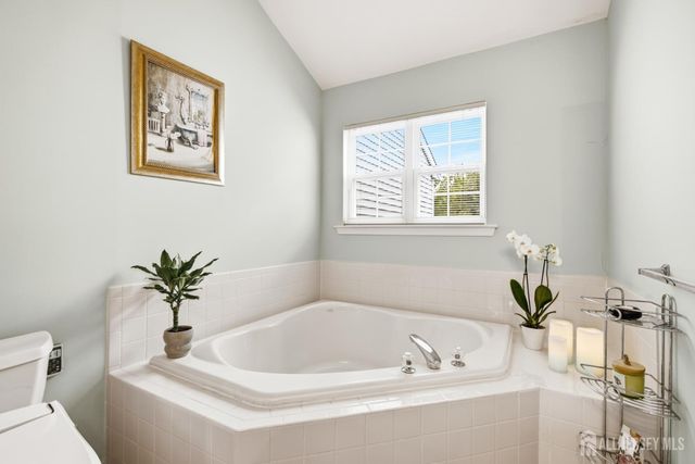 8 Rondell Lane, Old Bridge, NJ 08857