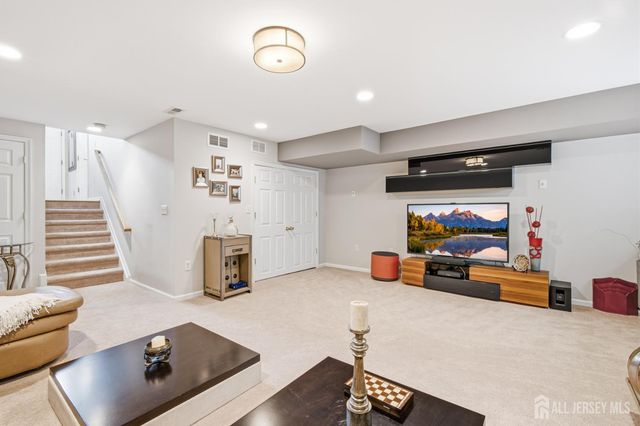 8 Rondell Lane, Old Bridge, NJ 08857