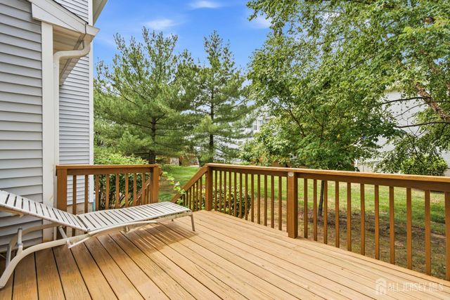8 Rondell Lane, Old Bridge, NJ 08857