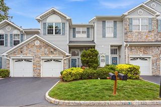 8 Rondell Lane, Old Bridge, NJ 08857