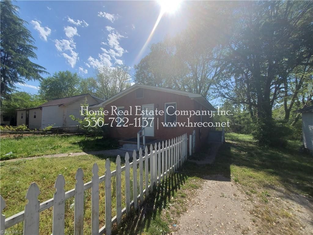 2718 Ansonia Street, Winston-salem, NC 27105