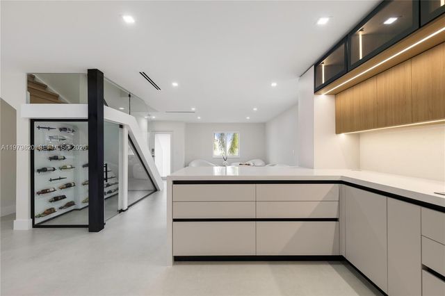 8713 SW 214th St 8713, Cutler Bay, FL 33189