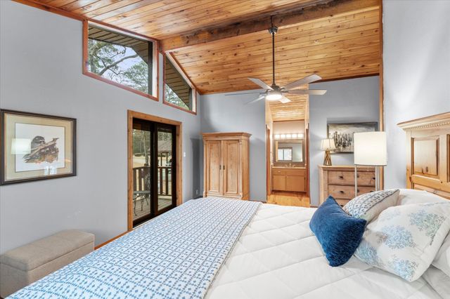 345 E El Dorado Dr, Scroggins, TX 75480