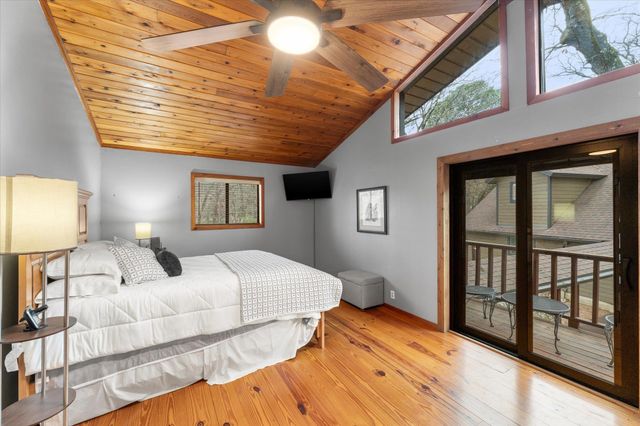 345 E El Dorado Dr, Scroggins, TX 75480