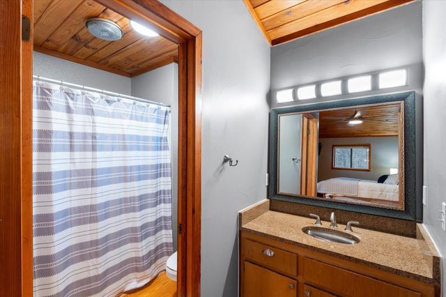 345 E El Dorado Dr, Scroggins, TX 75480