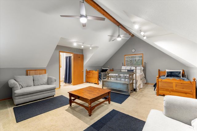 345 E El Dorado Dr, Scroggins, TX 75480