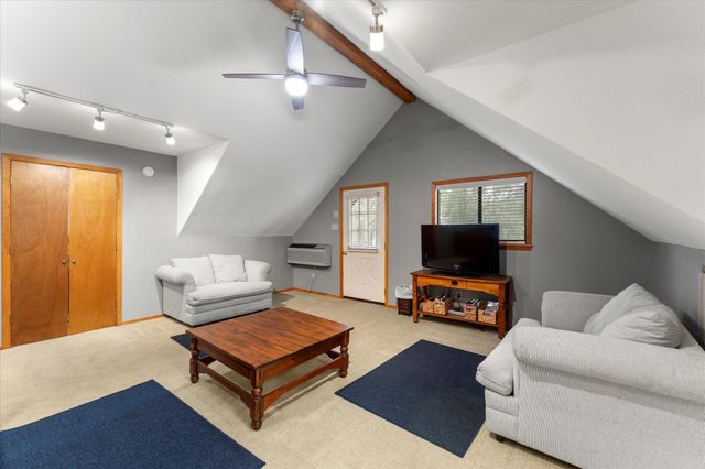 345 E El Dorado Dr, Scroggins, TX 75480