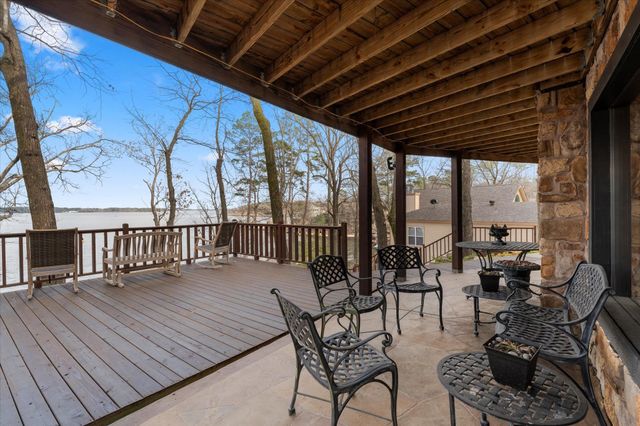 345 E El Dorado Dr, Scroggins, TX 75480