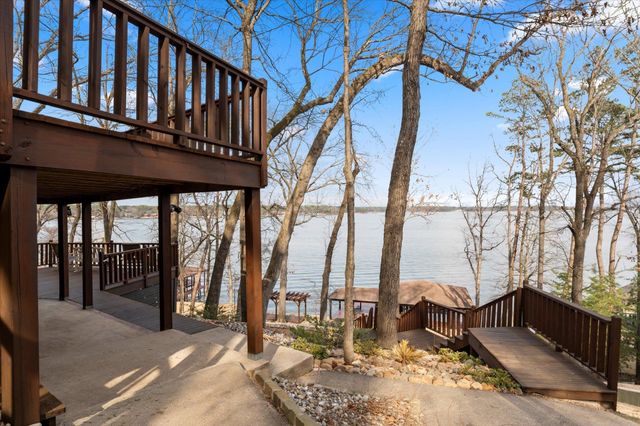 345 E El Dorado Dr, Scroggins, TX 75480