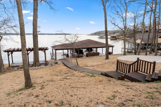 345 E El Dorado Dr, Scroggins, TX 75480