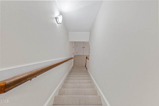 14 Grandwood Circle, Durham, NC 27712