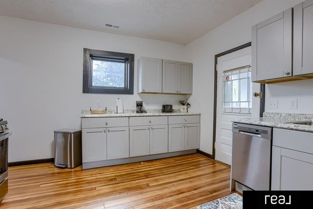 2326 S 12th Street, Omaha, NE 68108