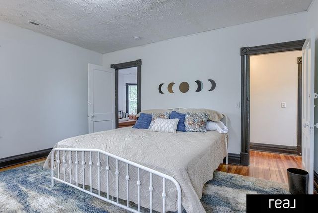 2326 S 12th Street, Omaha, NE 68108