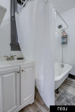 2326 S 12th Street, Omaha, NE 68108