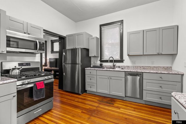 2326 S 12th Street, Omaha, NE 68108