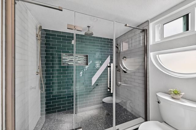 965 Hygeia Avenue, Encinitas, CA 92024