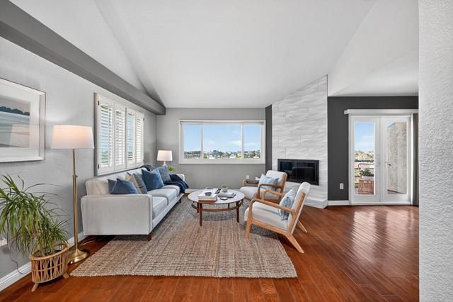 965 Hygeia Avenue, Encinitas, CA 92024