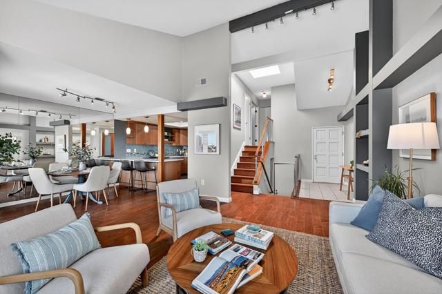 965 Hygeia Avenue, Encinitas, CA 92024