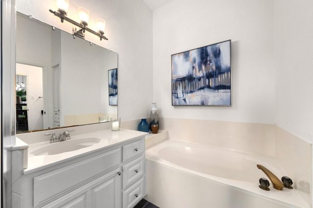 6905 Crosby CIR 16, Austin, TX 78746