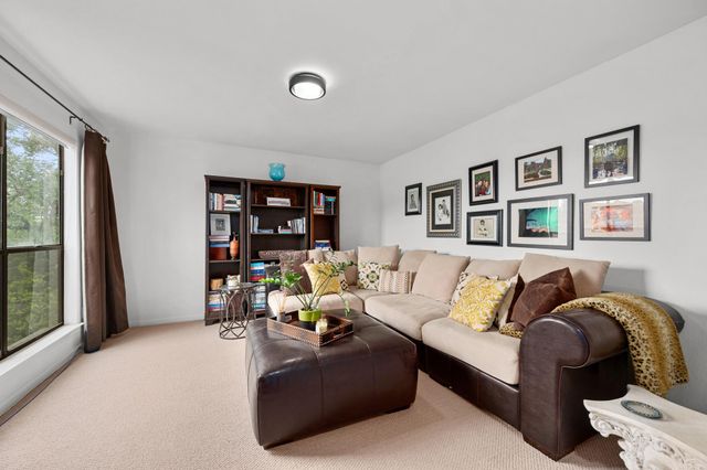 6905 Crosby CIR 16, Austin, TX 78746
