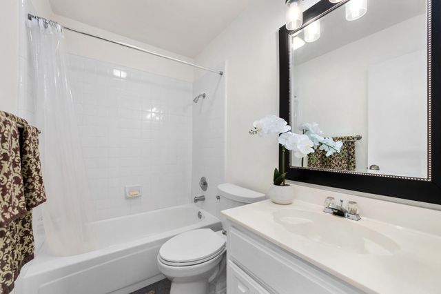 6905 Crosby CIR 16, Austin, TX 78746