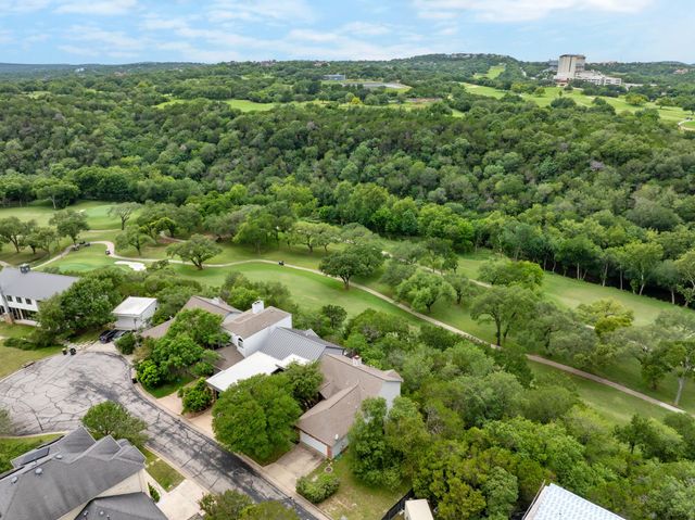6905 Crosby CIR 16, Austin, TX 78746