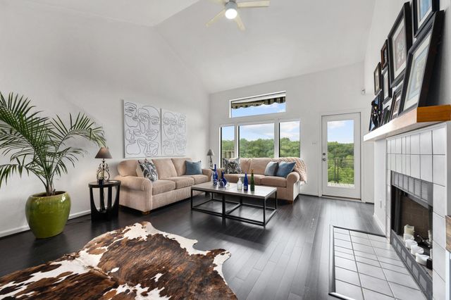 6905 Crosby CIR 16, Austin, TX 78746