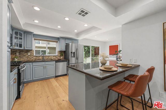 2844 Avenel Street, Los Angeles, CA 90039