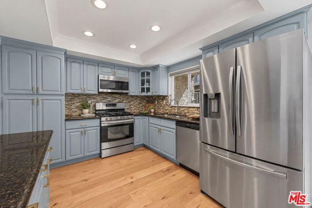 2844 Avenel Street, Los Angeles, CA 90039